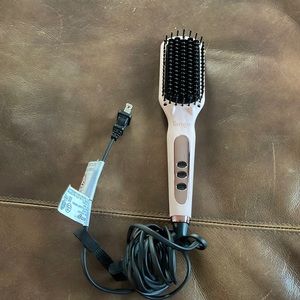 L’ange Le Vite Ceramic Straightening Brush